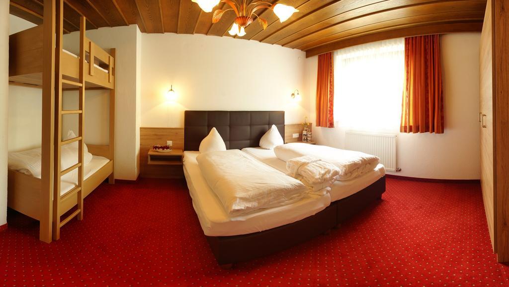 Kinderhotel Laerchenhof Obsteig Habitación foto
